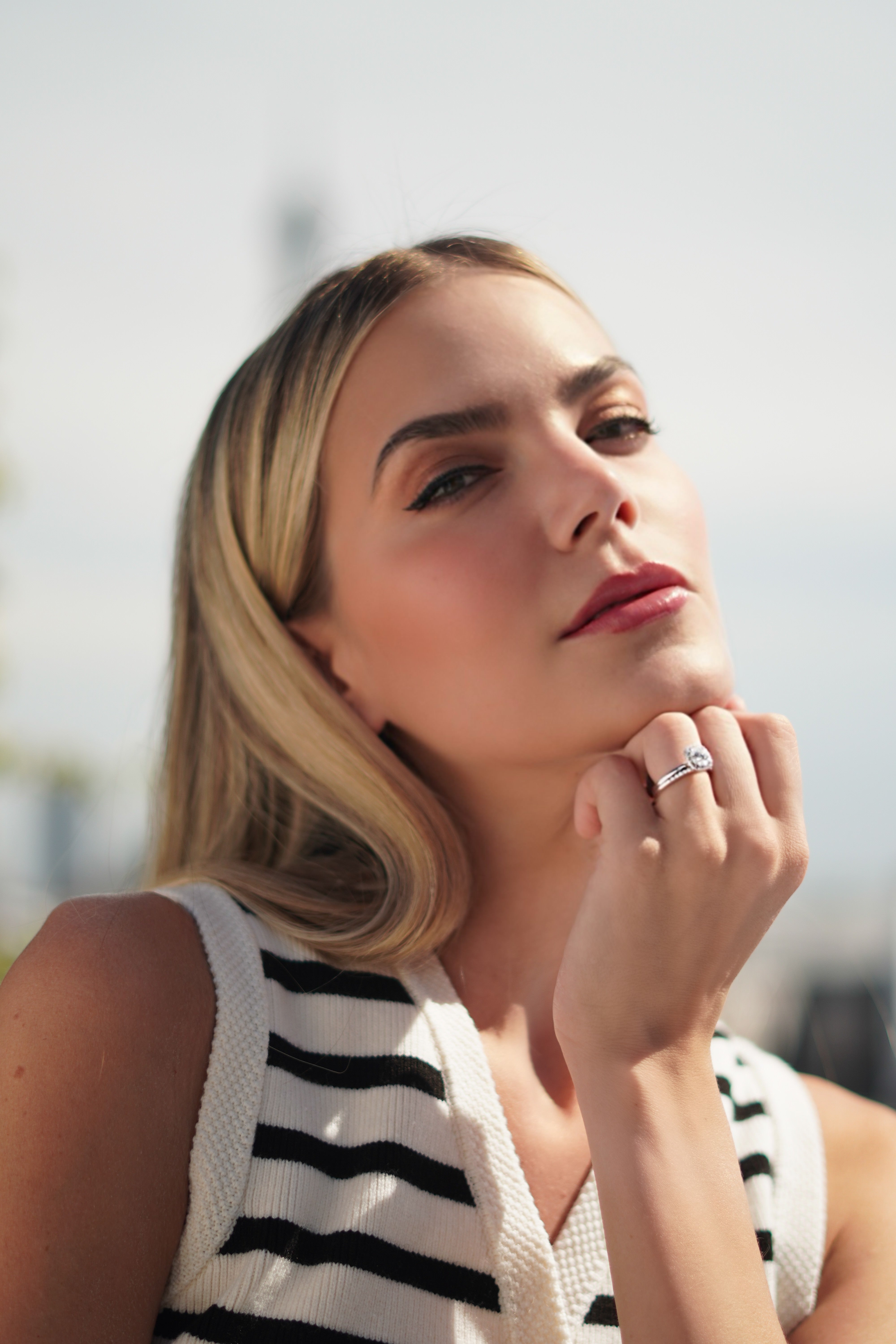 14ct White Gold Moissanite Halo Engagement Ring for Her – Sizes H to S