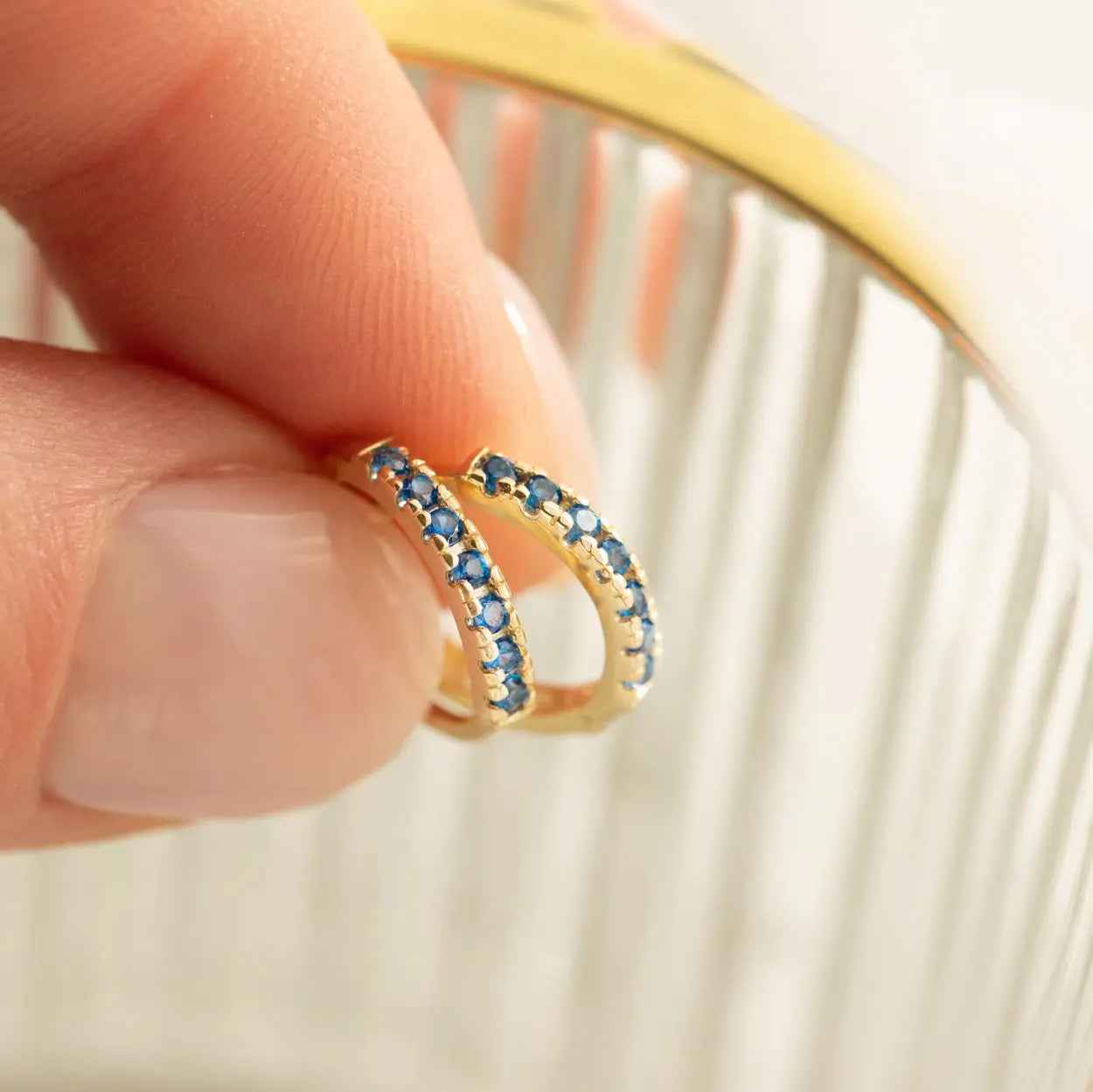 Genuine 9ct Yellow Gold Sapphire Blue CZ Huggies 9MM