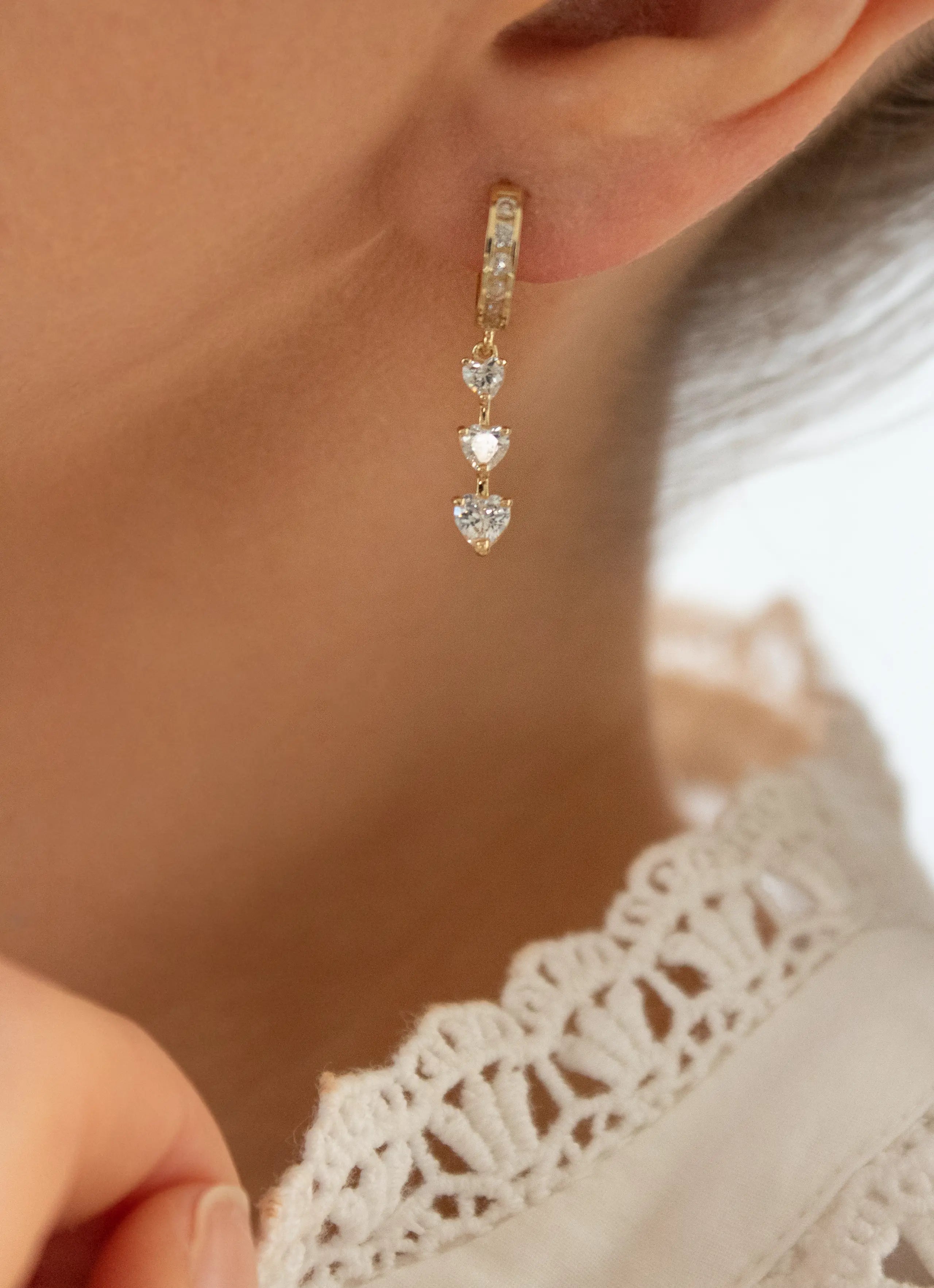 Genuine 9ct Yellow Gold CZ Heart Drop Earrings limanilondon