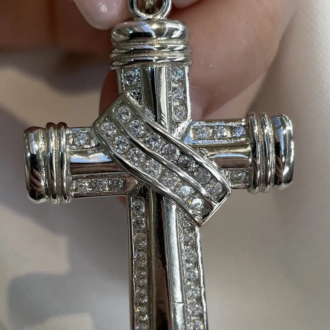 Sterling Silver CZ Cross Pendant - Holy Knot Design (16.00 Grams) limanilondon