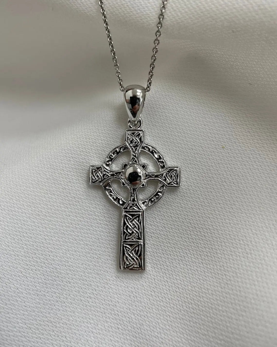 Sterling Silver Celtic Cross Pendant 1.20 Grams with Silver Faceted Belcher Chain - Gift Boxed limanilondon