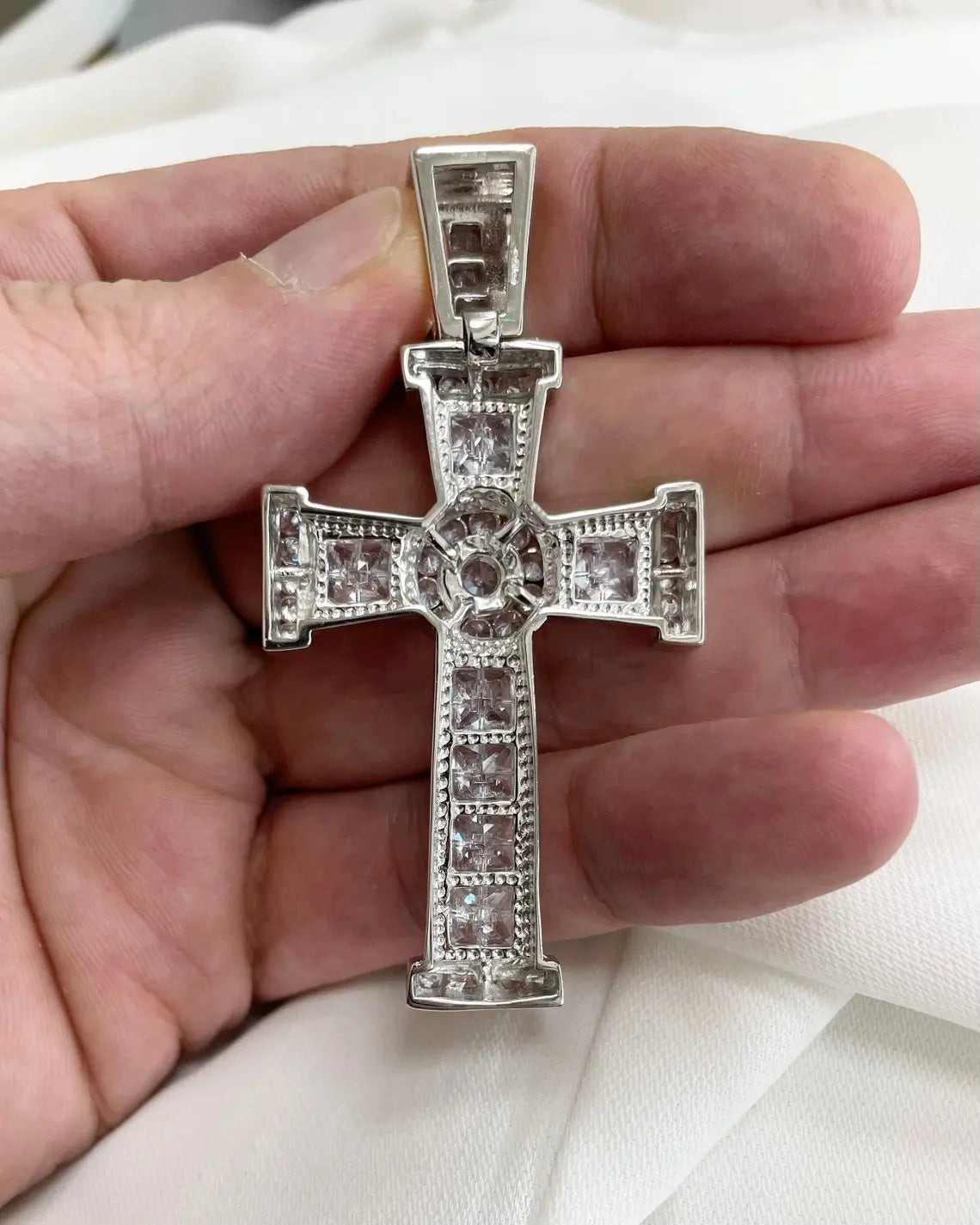 Sterling Silver CZ Cross Pendant - 27.00 Grams - Gift Boxed limanilondon