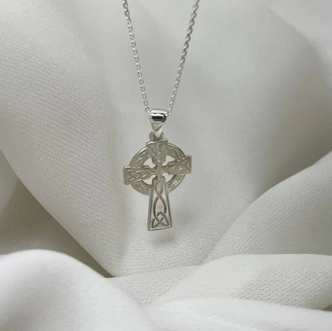 Sterling Silver Celtic Cross Pendant 1.80 Grams with Silver Faceted Belcher Chain - Gift Boxed limanilondon