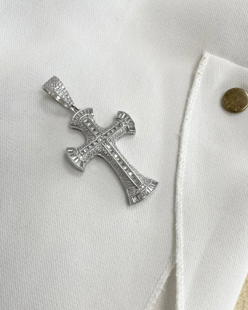 Sterling Silver CZ Cross Pendant - 9.7 Grams - Gift Boxed limanilondon