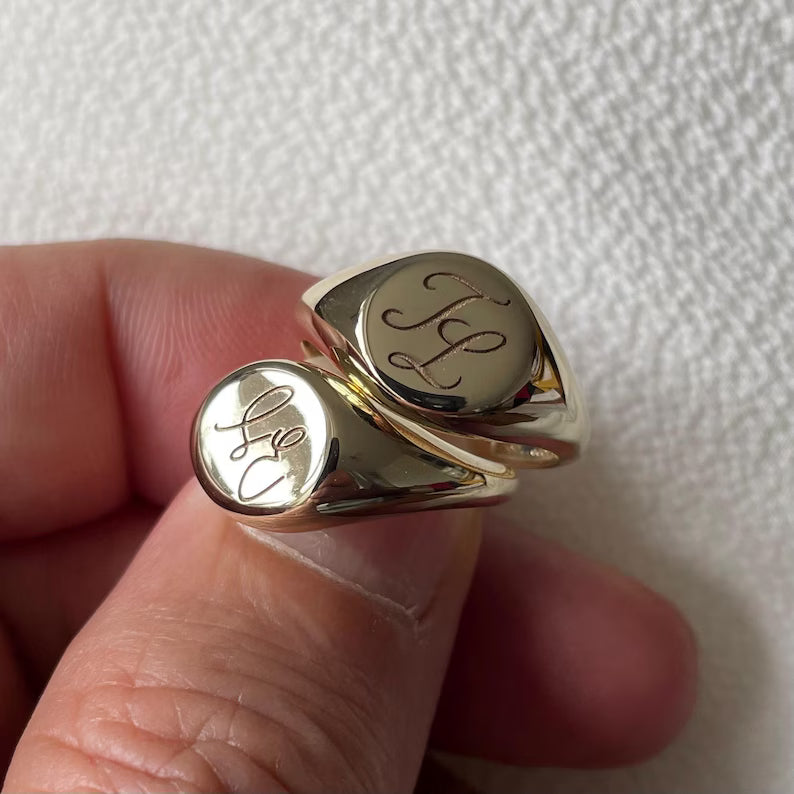 Personalised 9ct Yellow Gold Men's Signet Ring | Engraved Gold Ring