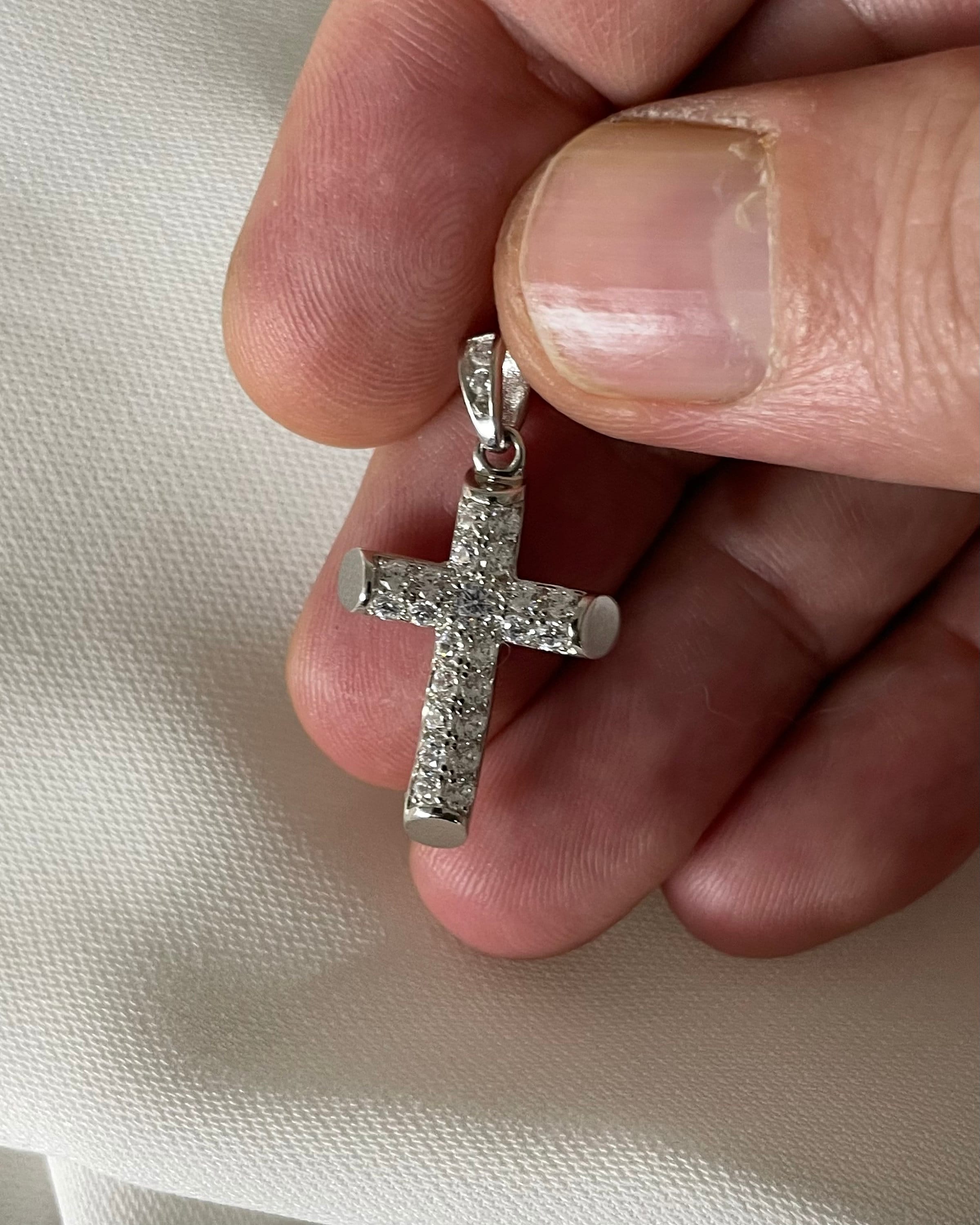 Sterling Silver CZ Cross Pendant - Gift Boxed (3.30 Grams)