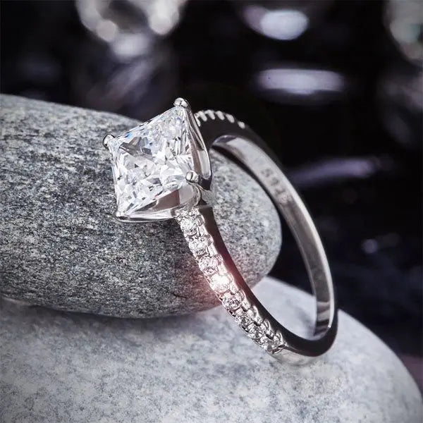 1.5 Ct Princess Cut Created Diamond 925 Sterling Silver Wedding Ring Engagement Promise Anniversary limanilondon
