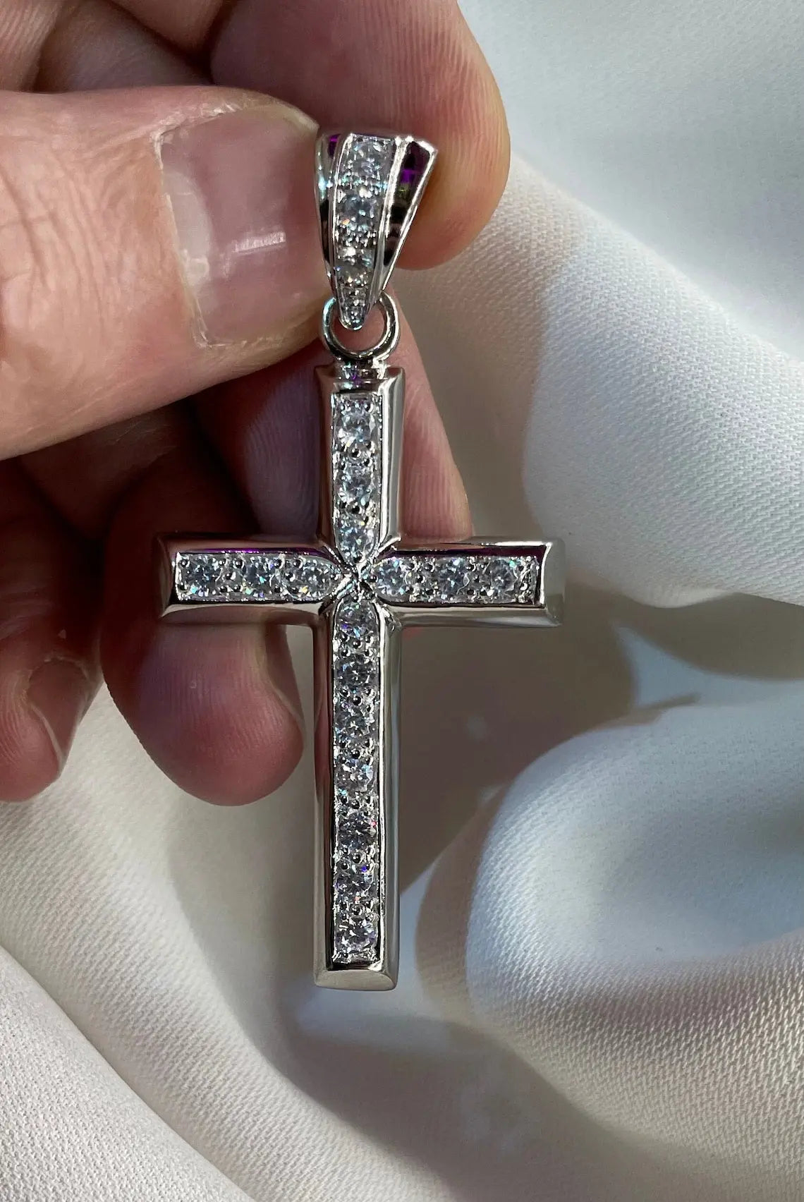 Sterling Silver CZ Cross Pendant - Gift Boxed (13.50 Grams) limanilondon