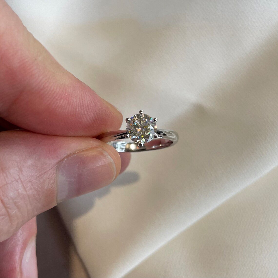 1 Carat Moissanite Diamond Ring Classic 6 Claws Engagement 925 Sterling Silver Ring