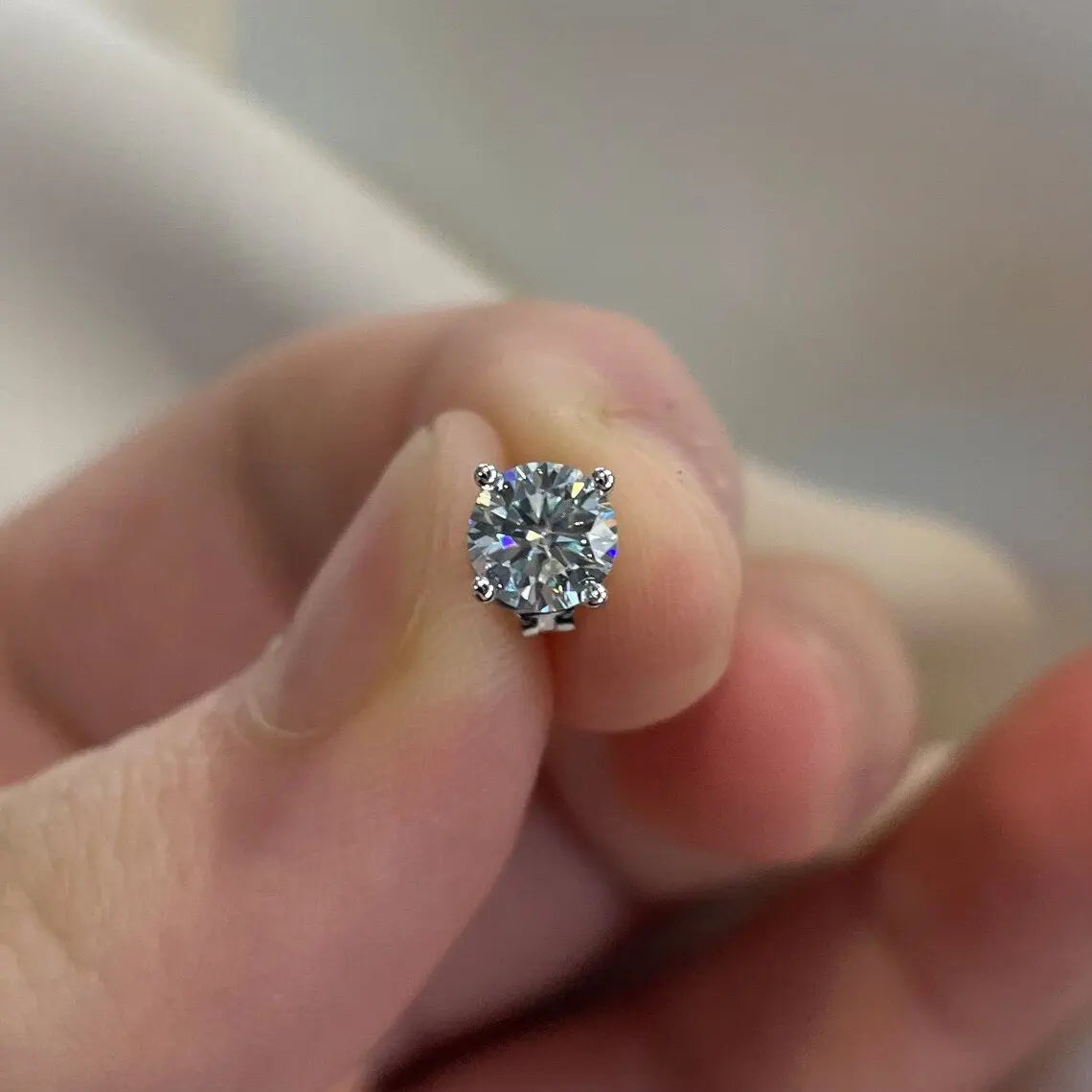 0.5 Carat Moissanite Diamond Earring (1 Piece) Unisex 925 Sterling Silver limanilondon