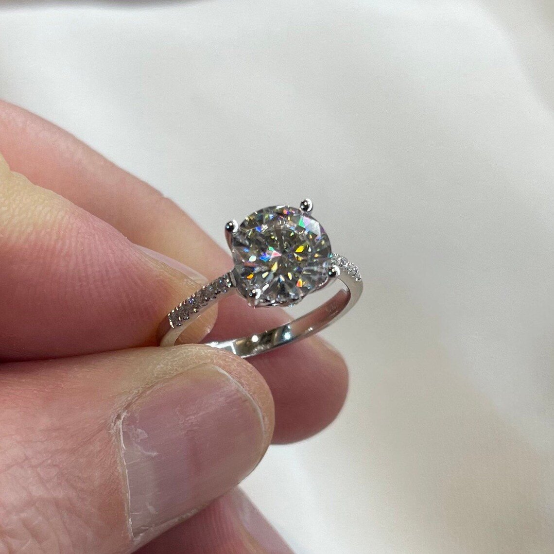 2 Carat Moissanite Diamond (8 mm) Engagement Ring 925 Sterling Silver