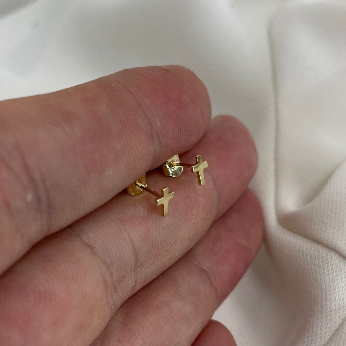 Genuine 9CT Yellow Gold Cross Stud Earrings 0.33 Grams - Gift Boxed