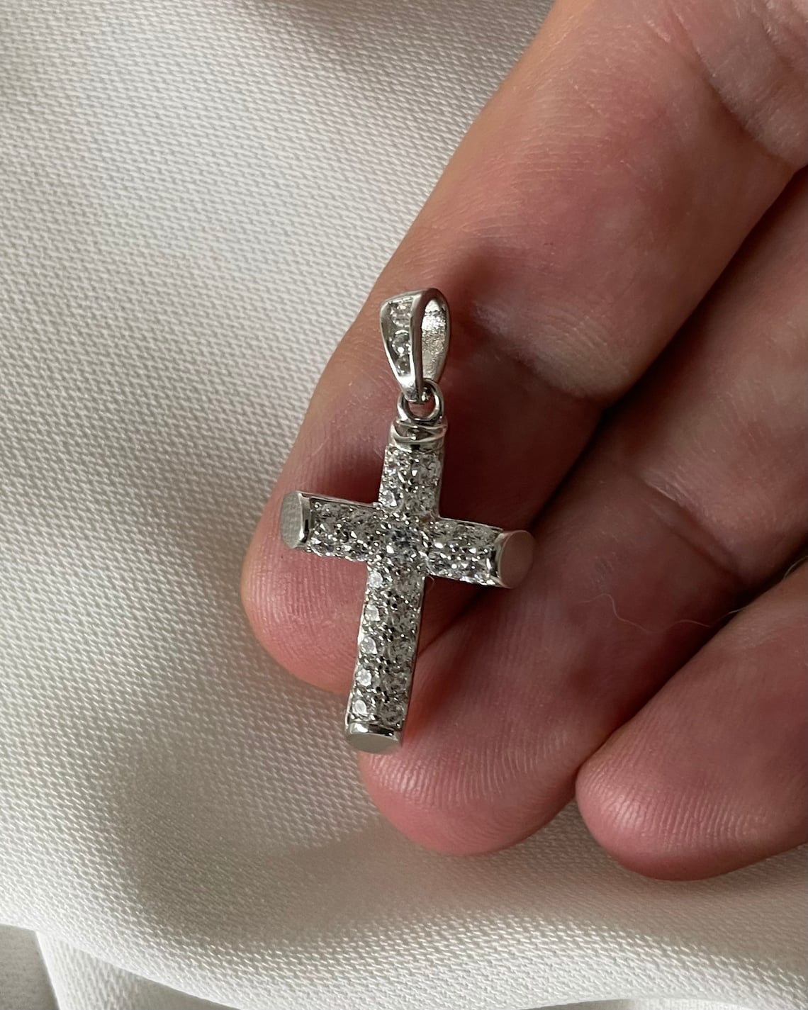 Sterling Silver CZ Cross Pendant - Gift Boxed (3.30 Grams)