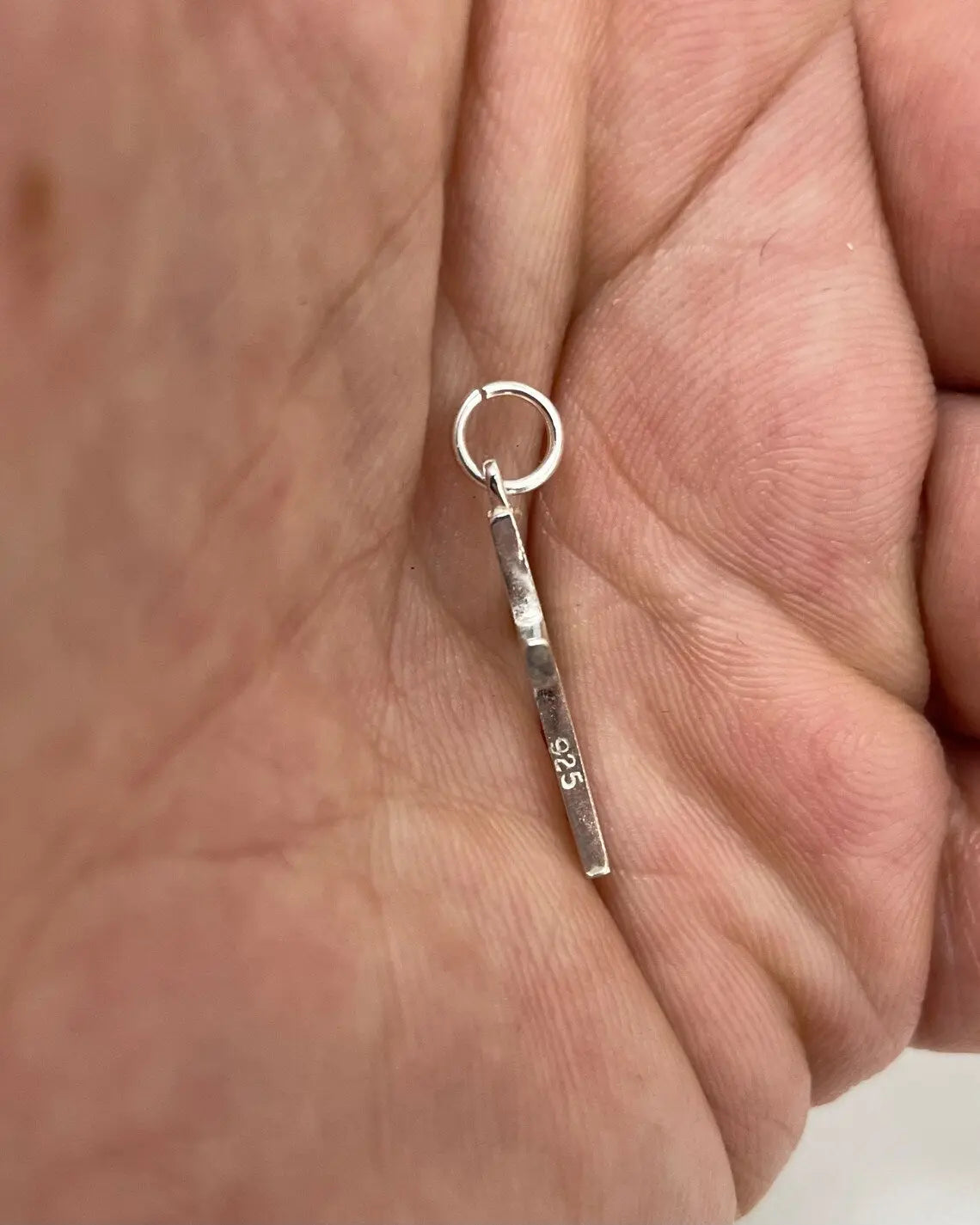 Sterling Silver Cross Pendant 1.10 Grams with Silver Faceted Belcher Chain - Gift Boxed limanilondon